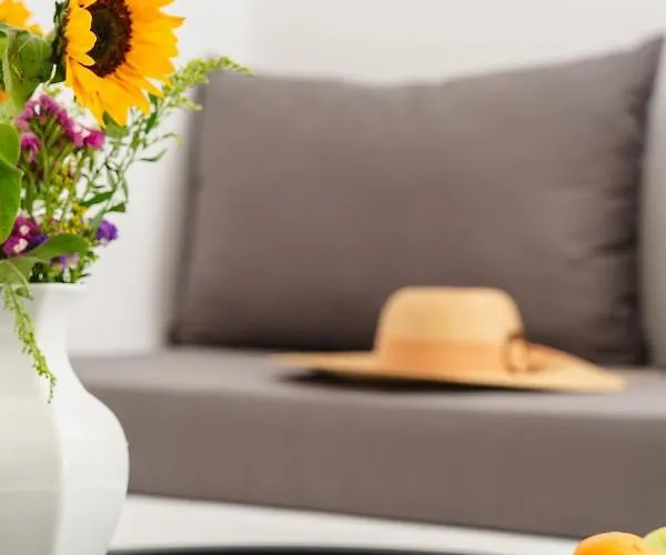 Celestial Seaview Apartments-dionysios